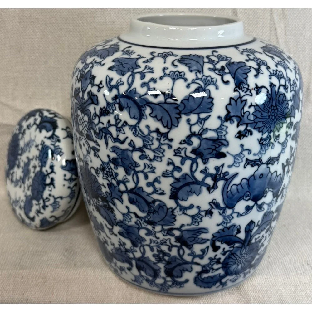 N/A blue white